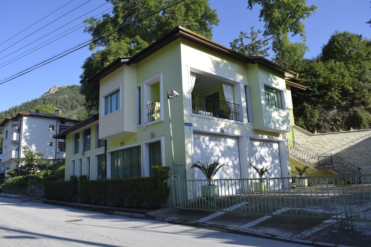 Guest Rooms Waterfall Smolyan Exterior foto